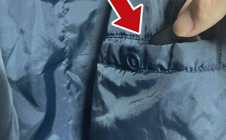 毎日着ていく洋服の裏地に縫い付ける