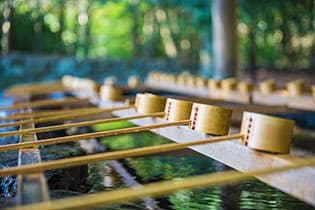石の宝殿として有名
