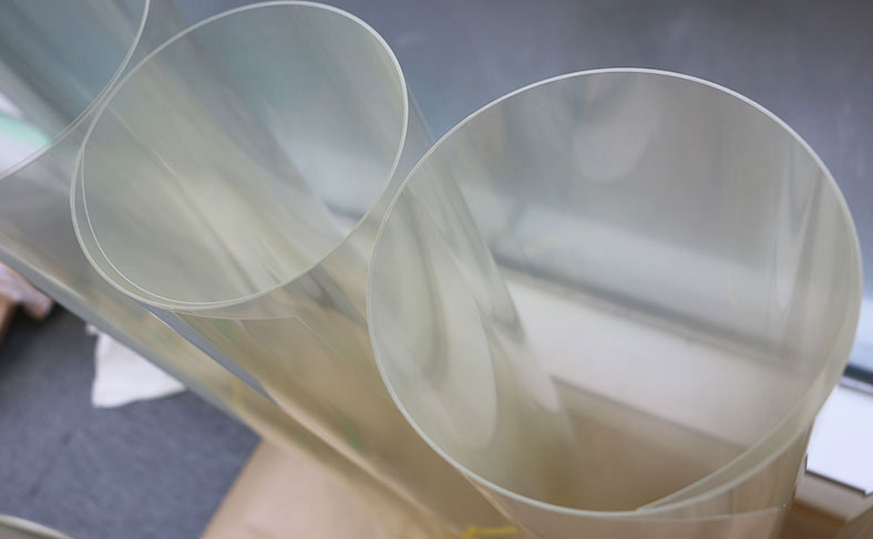 防犯フィルムを貼る