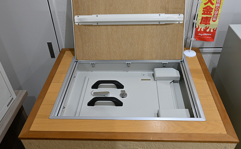 埋め込み型