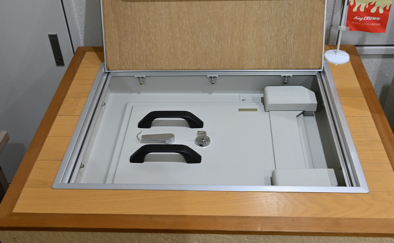 日本アイエスケイ FLS-3