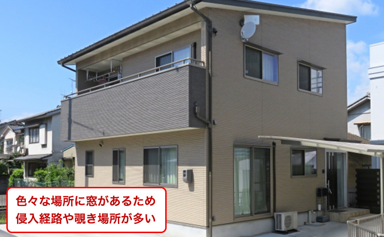 窓が多い