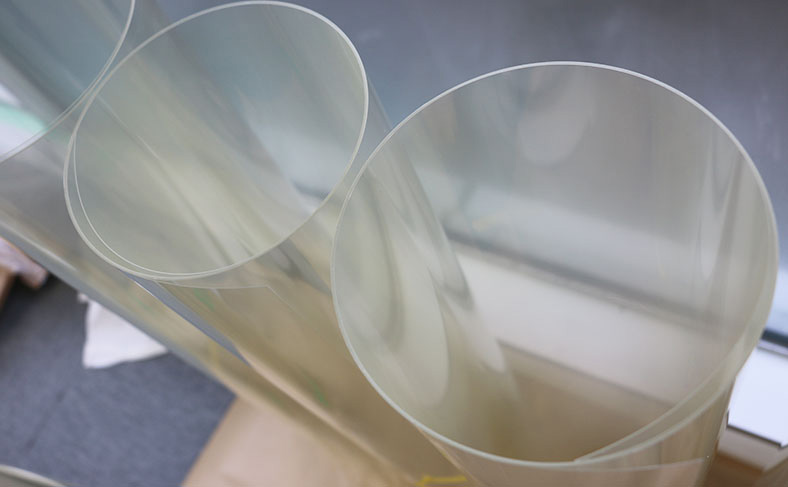 防犯フィルムを貼る