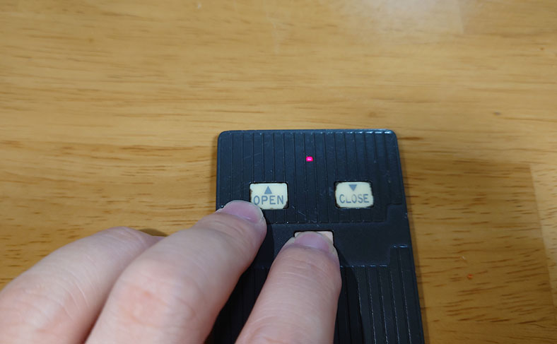 ボタンを押した時しか電波を発していない