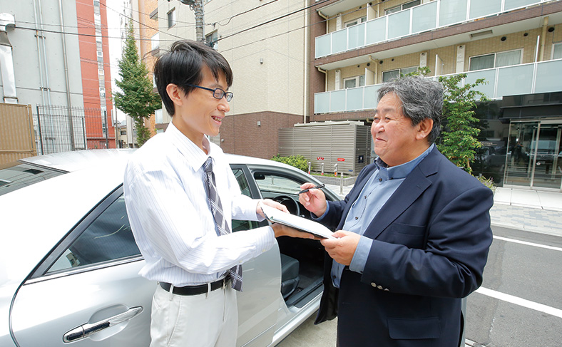 車の鍵紛失時の鍵作成にかかる料金と依頼方法