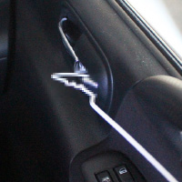 車 インロックの開け方