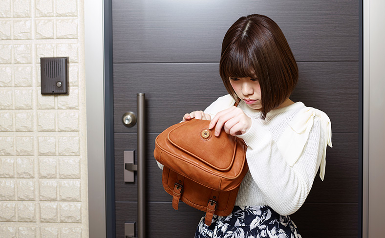 ひとまず鍵を探してみる