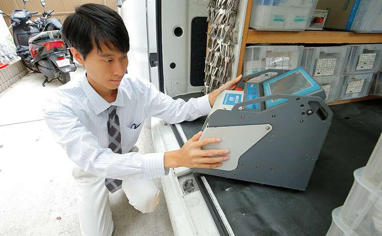 鍵屋ならその場で鍵が作れる