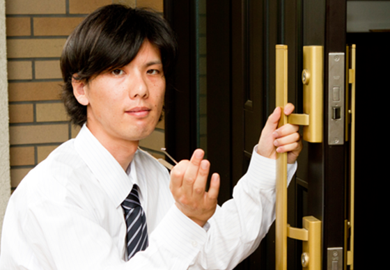 自宅玄関の鍵トラブルはお任せください！