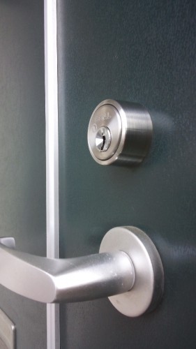 西成区天下茶屋：防犯対策での鍵交換