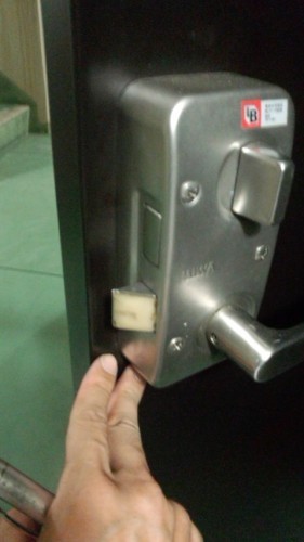 マンションでの玄関かぎ開け（西区）